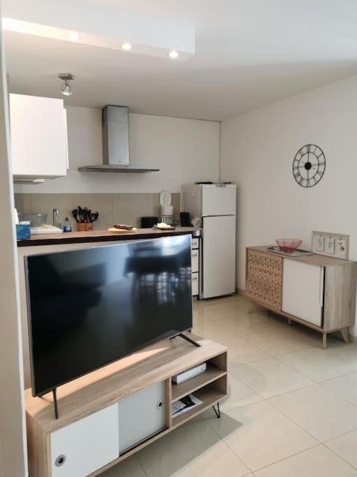 Appartement La Tranquillite, 2Mn A Pieds Mer Фрежюс Экстерьер фото